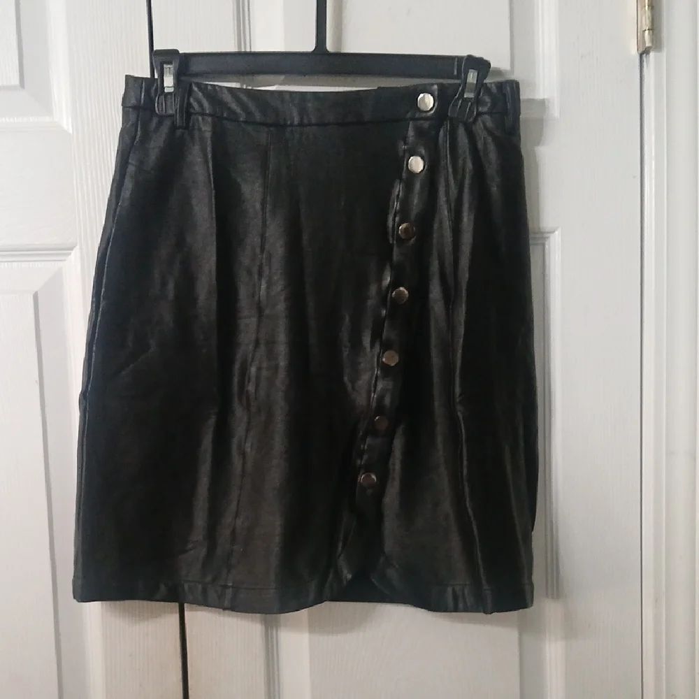 Allegra K faux leather Black Snap-Front Leather Skirt Sz S NWOT